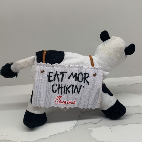 Chick-Fil-A Stuffed Plush Cow 6" - Picture 3 of 6